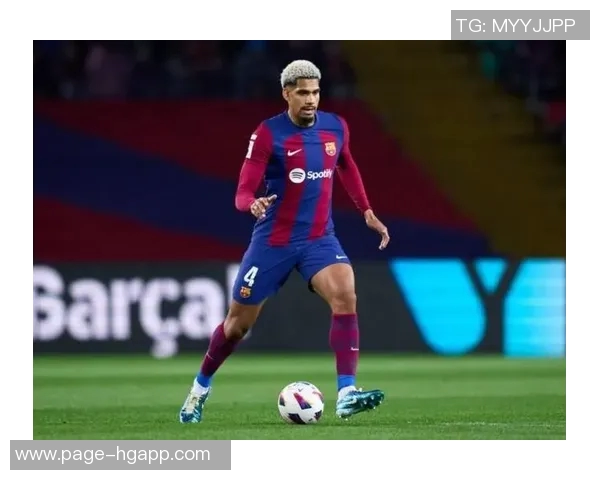 巴萨全队力挺阿劳霍尽管在对切尔西比赛中被罚下