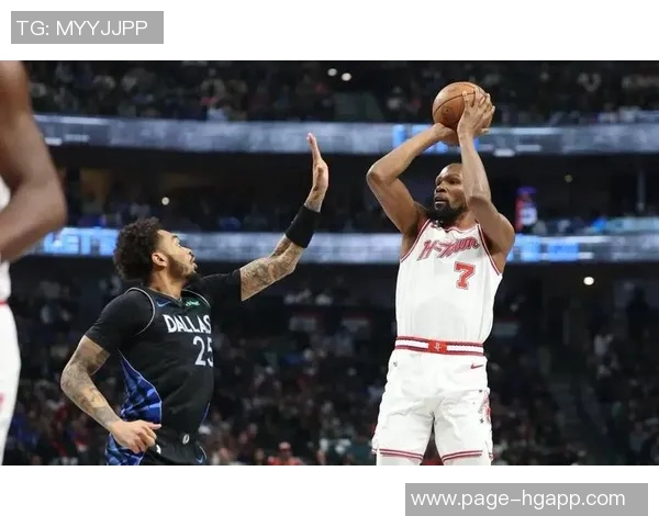 浓眉称赞克里斯蒂多才多艺自信心提升显著助力球队表现